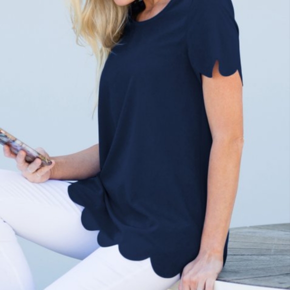 New Navy Lightweight Scallop-Hem Short-Sleeve Tee - Picture 1 of 3